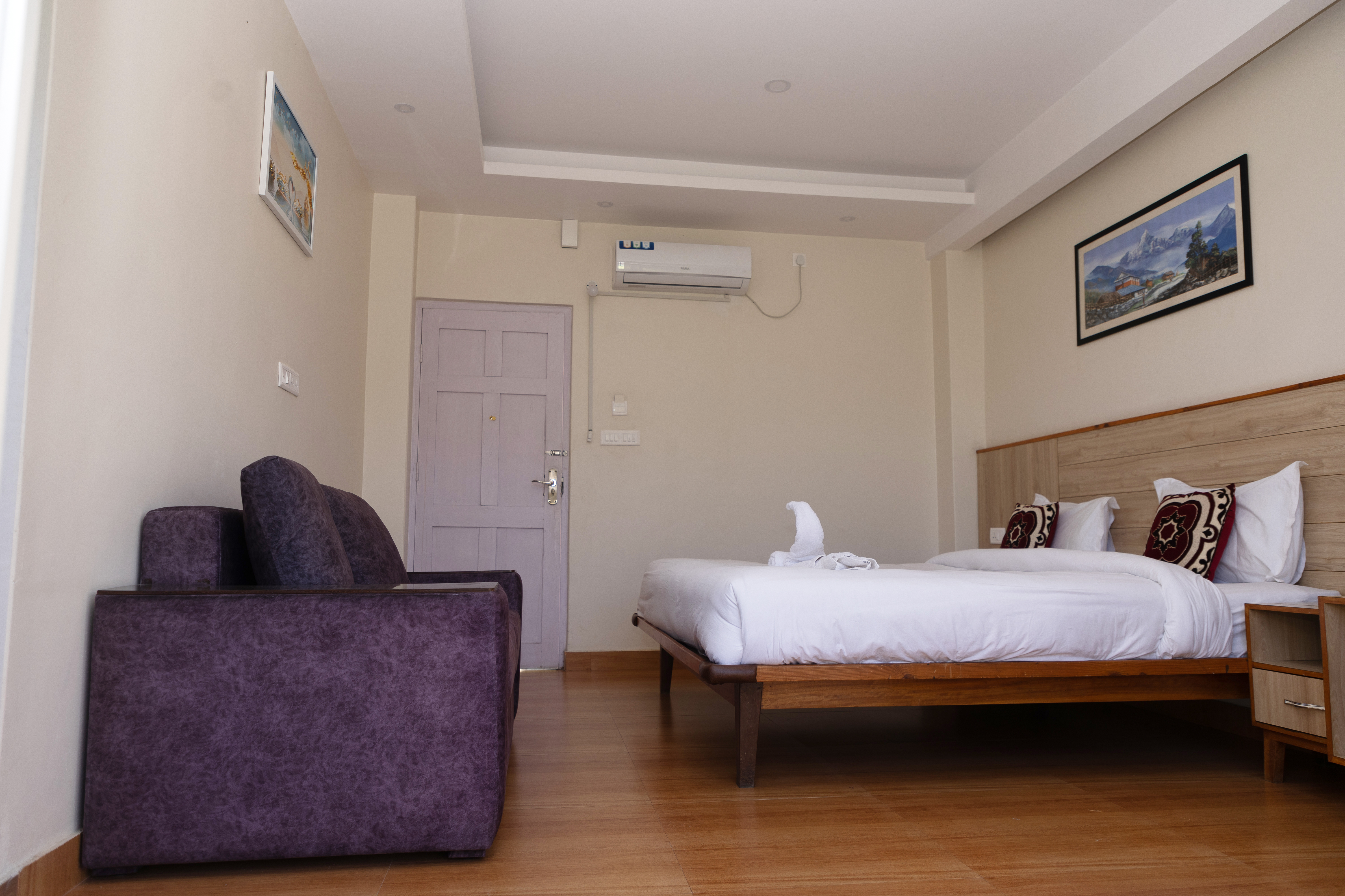 Super Dulxe Room